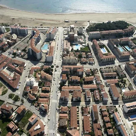 Apartment Rocamaura I A 2-2 *